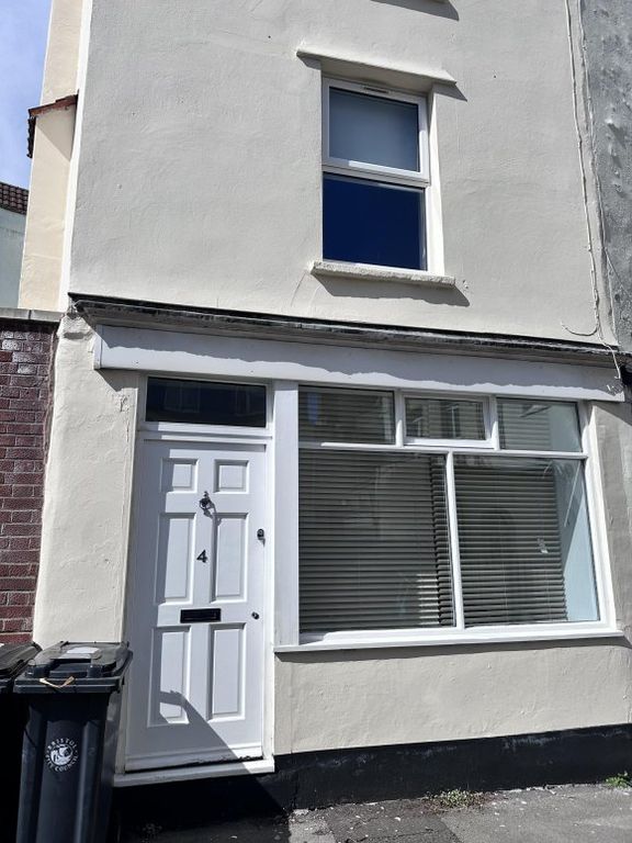 Property photo 1 of 9 8885337.Jpg