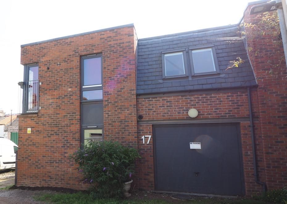 Property photo 1 of 38