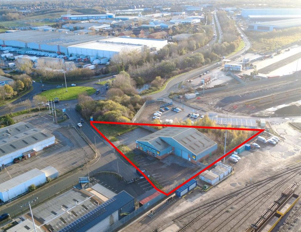 Property photo 2 of 9 Photo 7