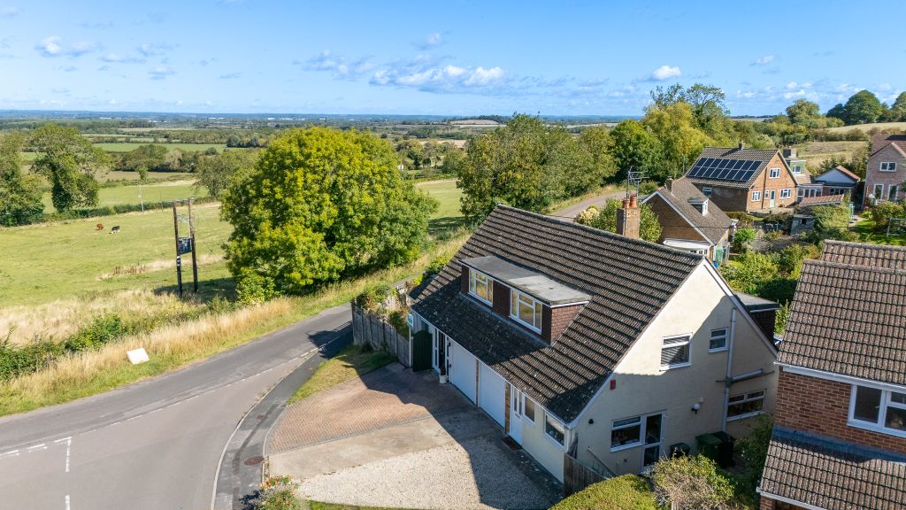 Property photo 2 of 16 Dji_20250905110842_0012_D