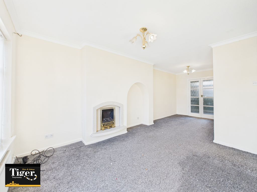 Property photo 3 of 18 Cam03440G0-Pr0484-Still006