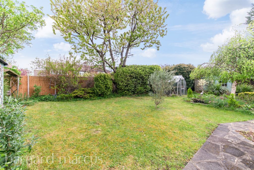 Property photo 3 of 12