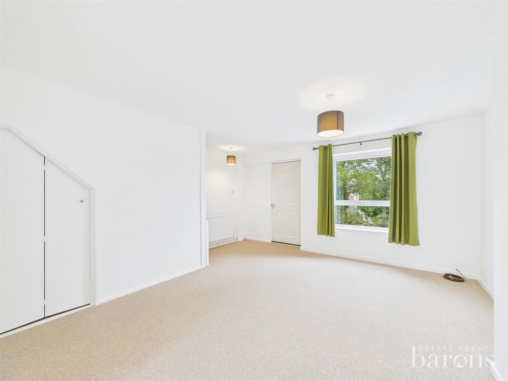 Property photo 2 of 17 Cam05500G0-Pr0083-Still004.Jpg