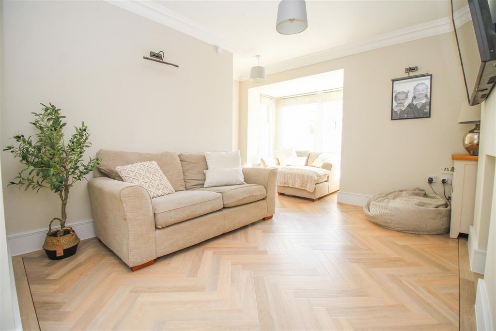 Property photo 2 of 27 Img_3634.Jpg