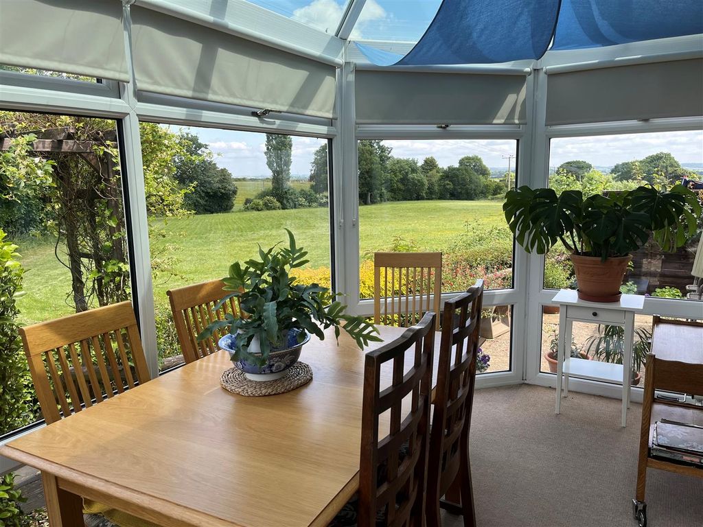 Property photo 3 of 17 13.Jpg