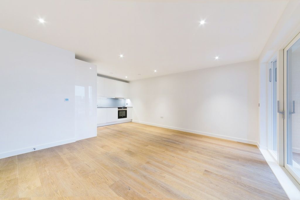 Property photo 1 of 9 Living Room