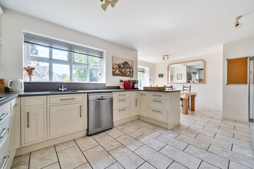 Property photo 3 of 12 3