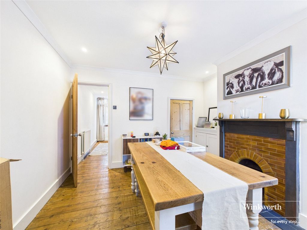 Property photo 2 of 14 Picture No. 21