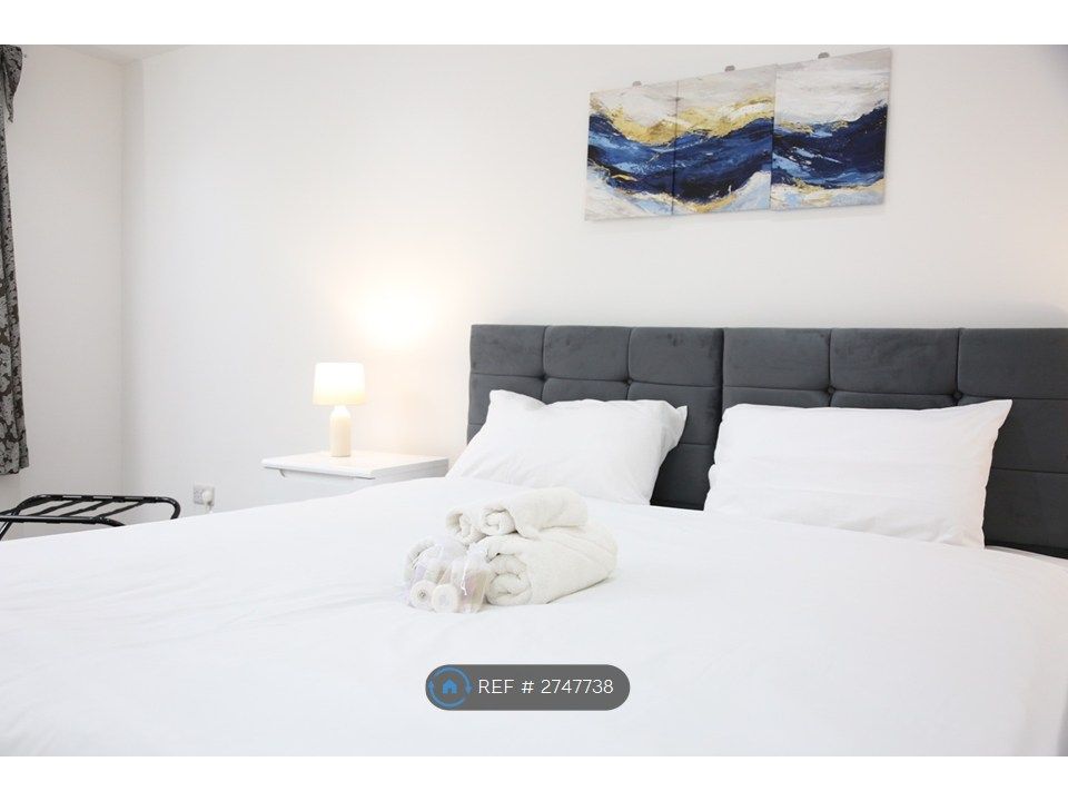 Property photo 2 of 35