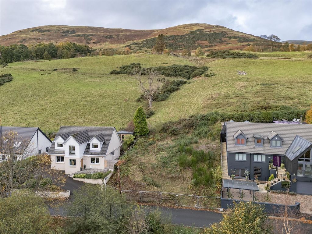 Property photo 1 of 12 Image 1