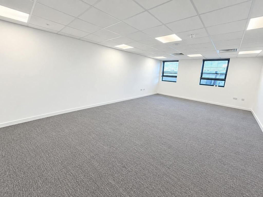 Property photo 1 of 11 Chatgpt Image Sep 15, 2026, 12_51_21 Pm (2).Png