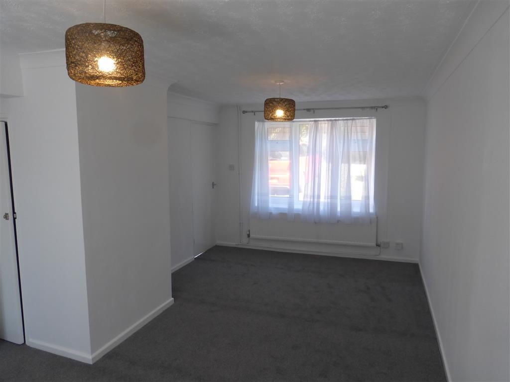 Property photo 2 of 9 Living Room