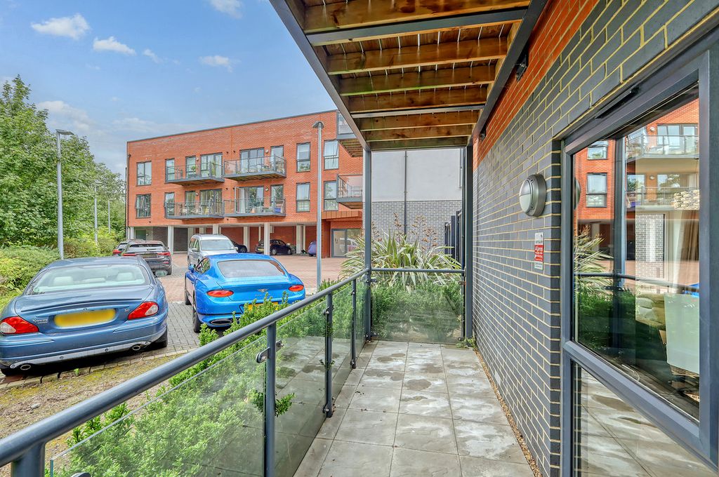 Property photo 1 of 16