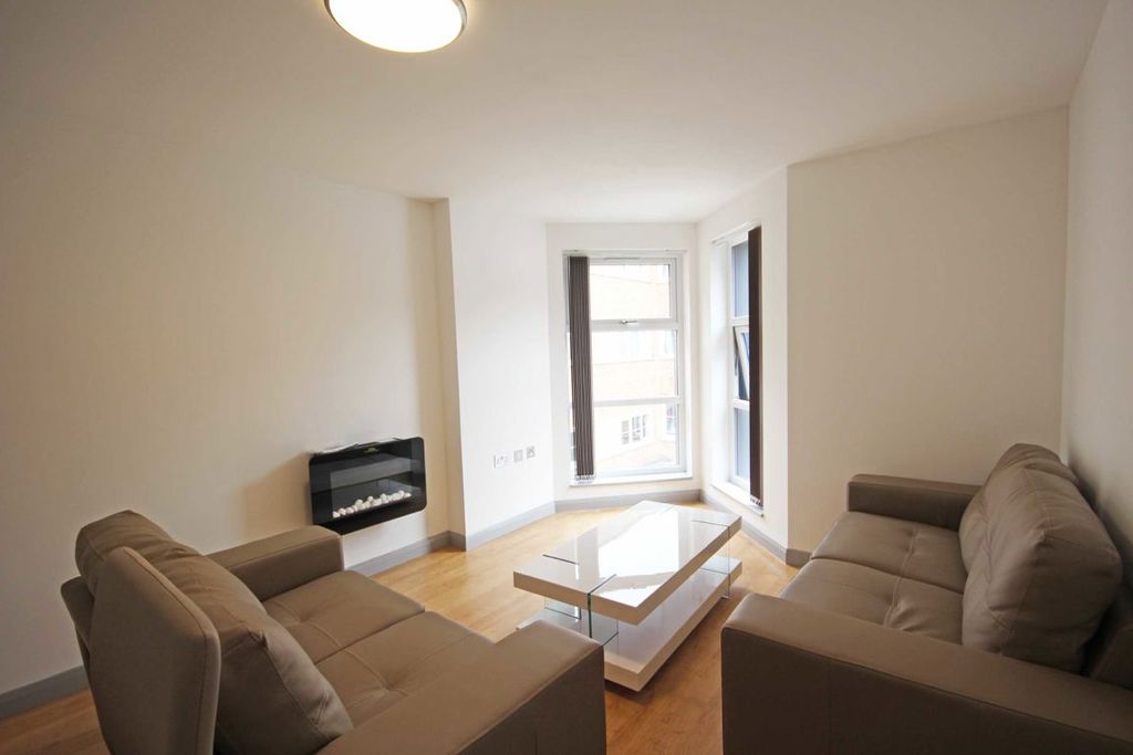 Property photo 2 of 3