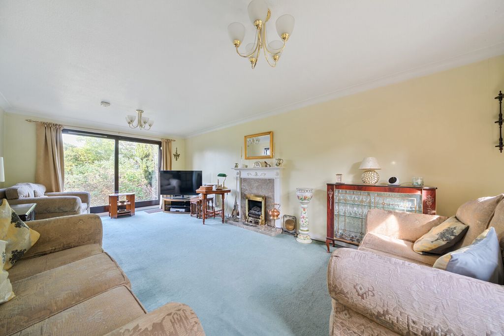 Property photo 2 of 16 1467485-13-6A0F4c...