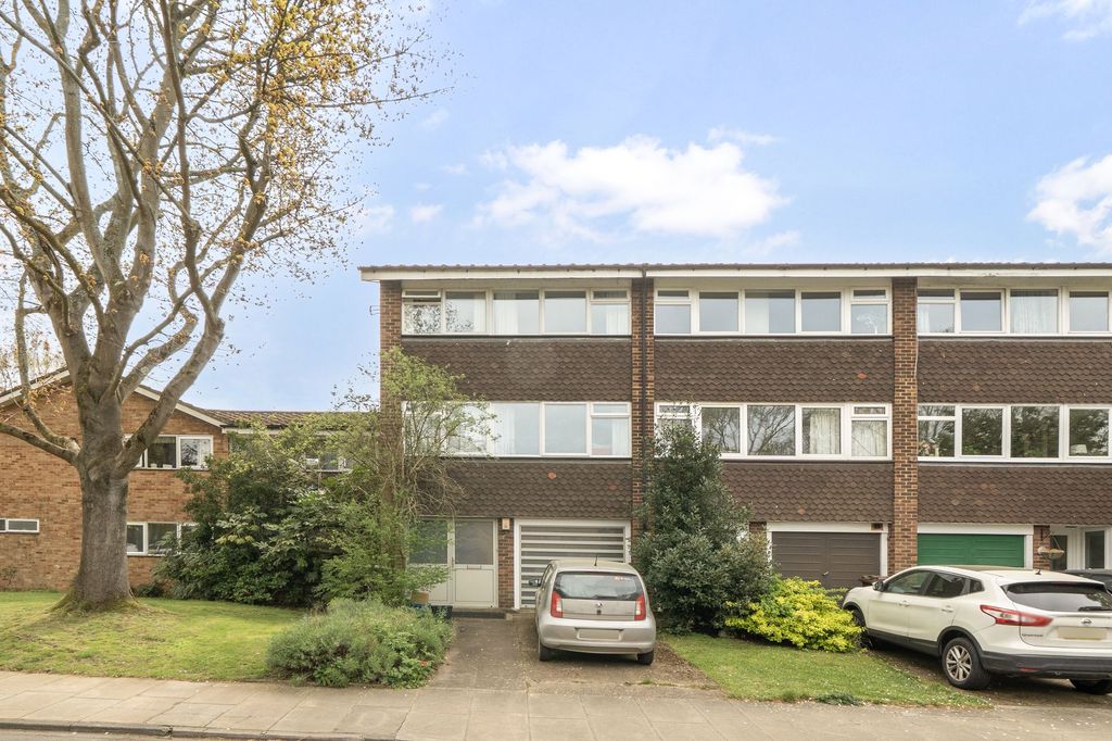 Property photo 1 of 23