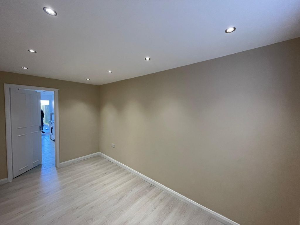 Property photo 3 of 3 Gallery