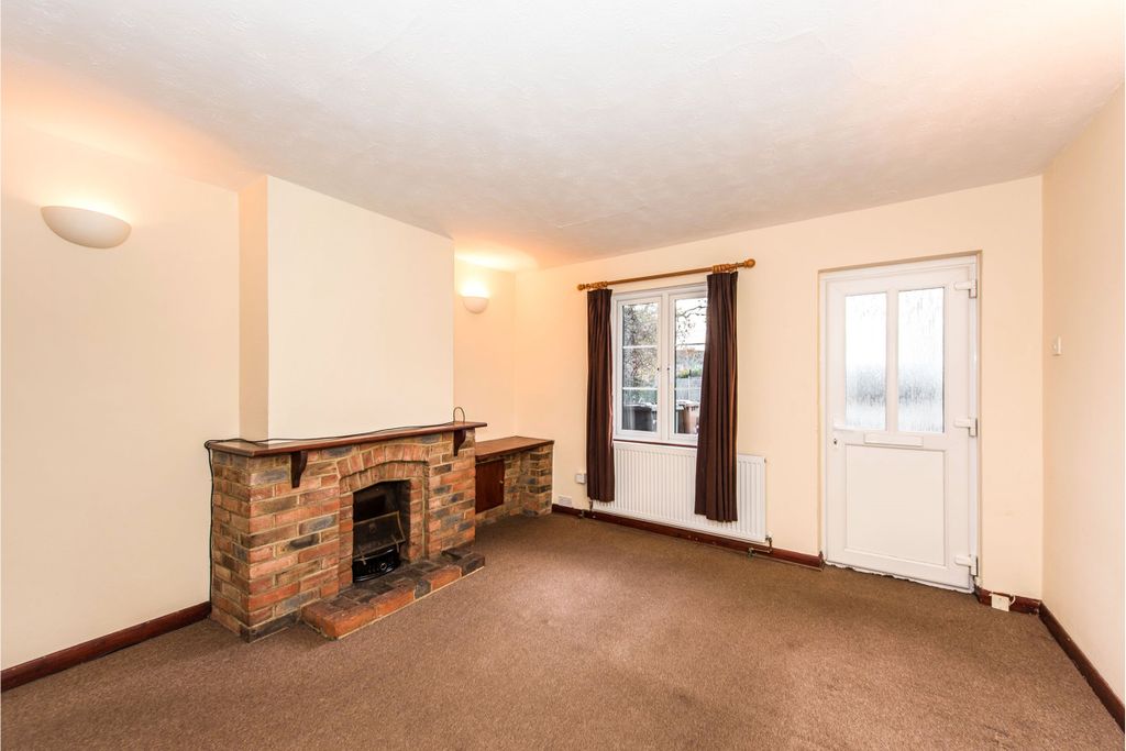 Property photo 3 of 8