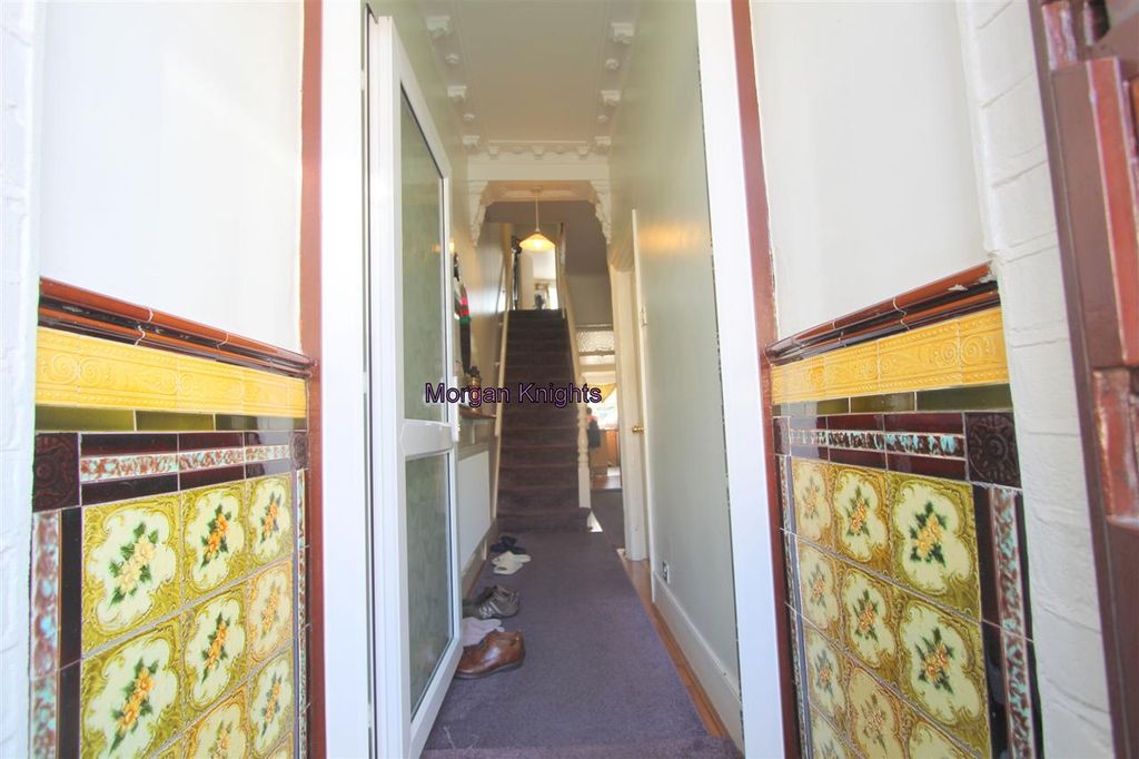 Property photo 2 of 26 Entrance: