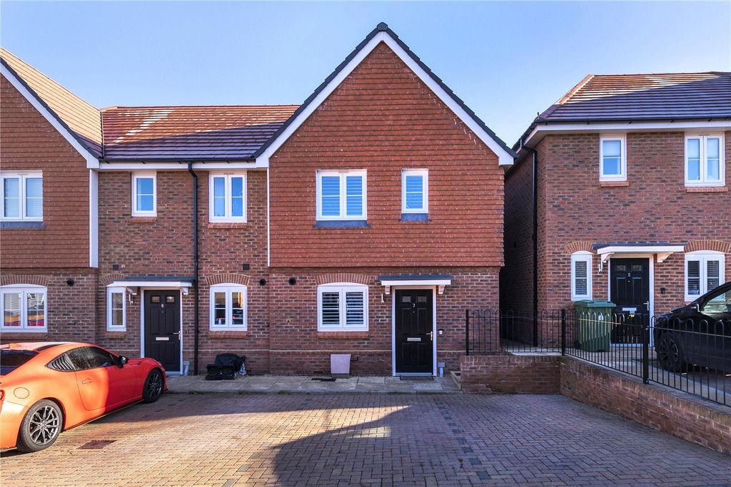 Property photo 1 of 16 Picture No. 02
