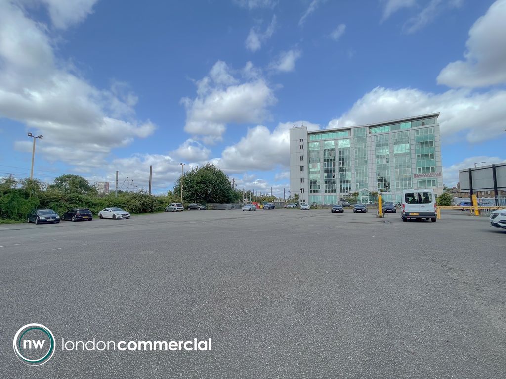 Property photo 2 of 4