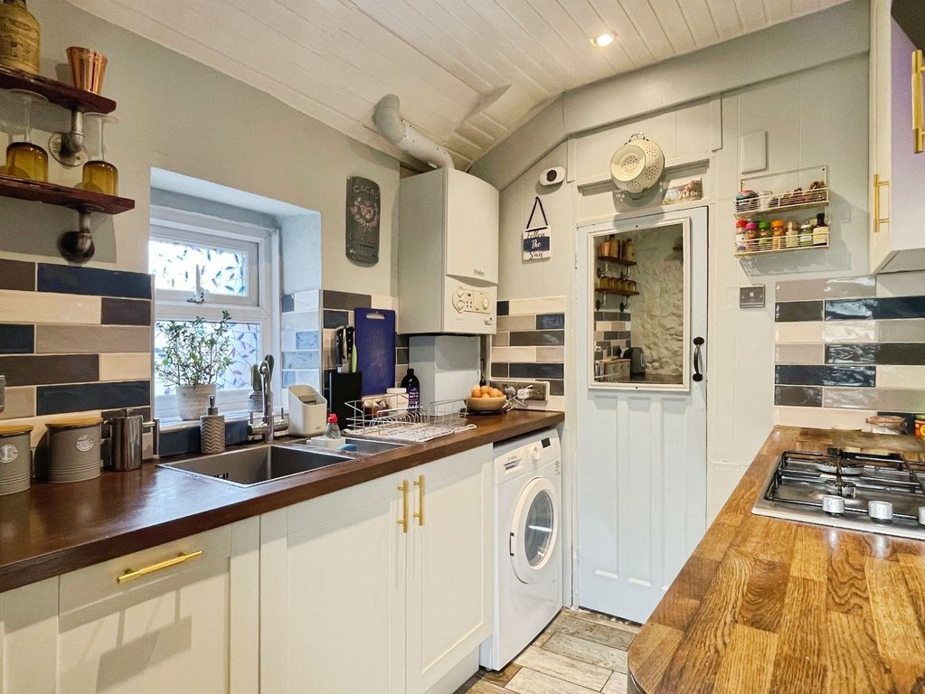 Property photo 3 of 26