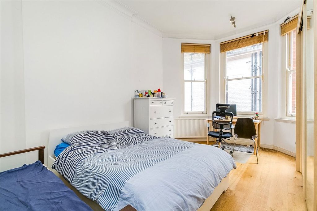 Property photo 3 of 5