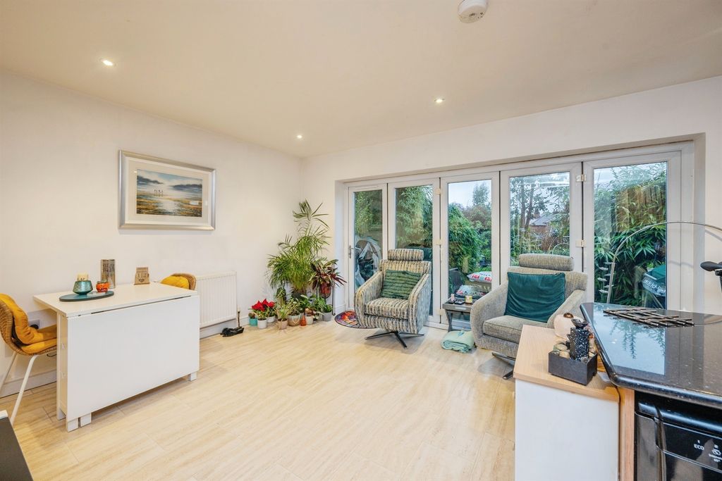 Additional image 6 of 3 bed semi-detached house for saleChain Lane, Mickleover, Derby DE3