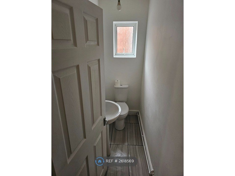 Property photo 3 of 4