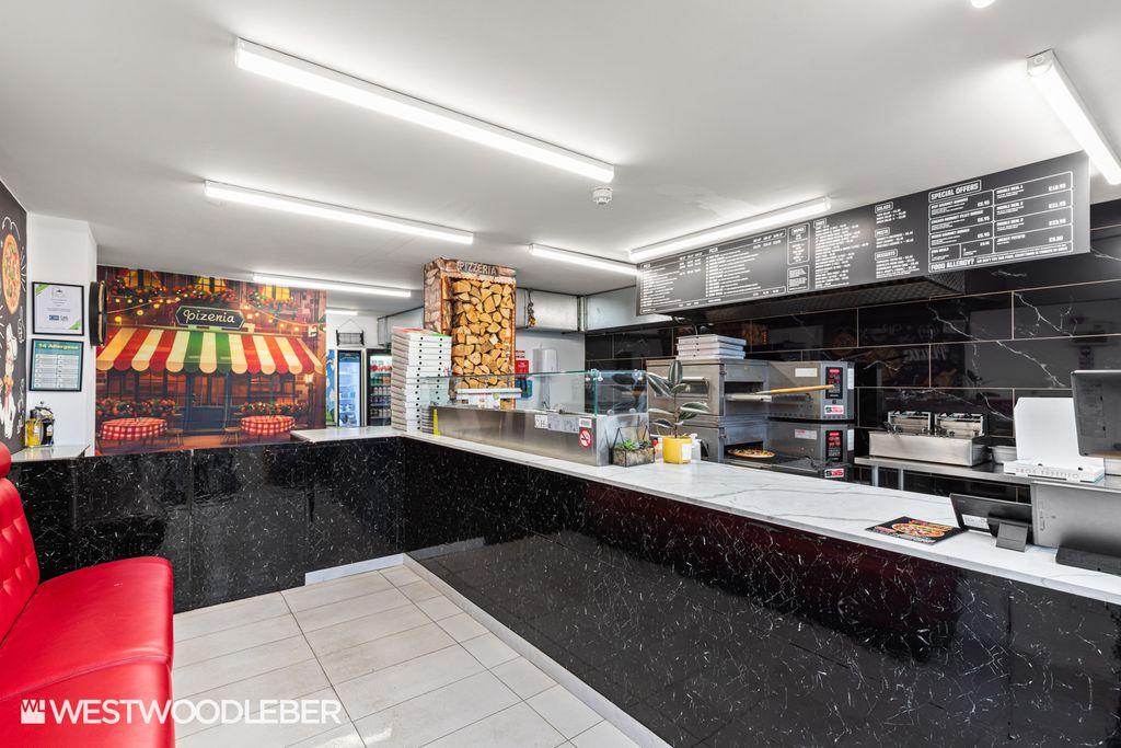 Property photo 2 of 10 Wareroad_8