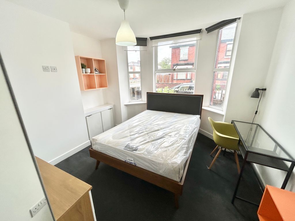 Property photo 1 of 3