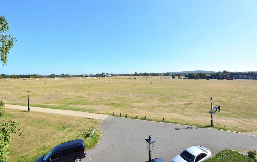 Property photo 2 of 16 Picture No. 09
