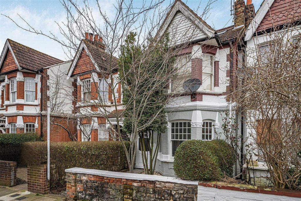 Property photo 1 of 13