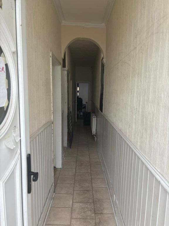 Property photo 2 of 26