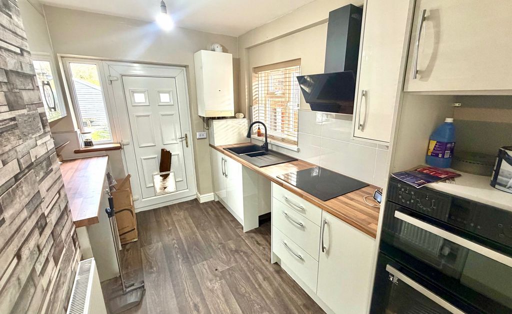 Property photo 3 of 9 View