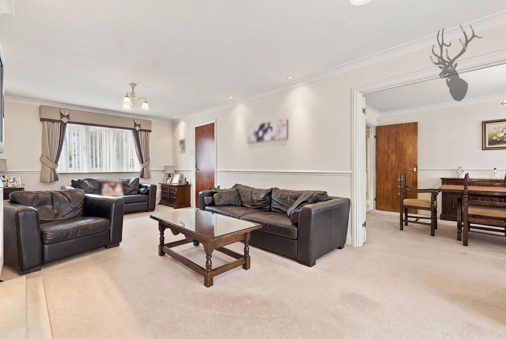 Property photo 3 of 24
