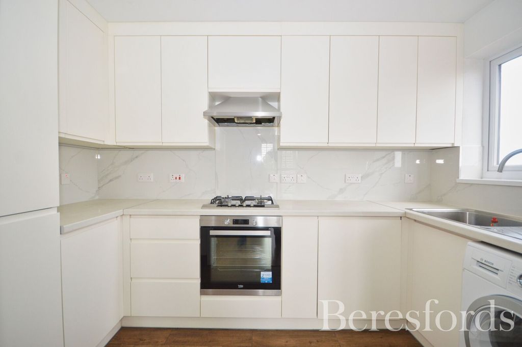 Property photo 2 of 13 Picture No. 21