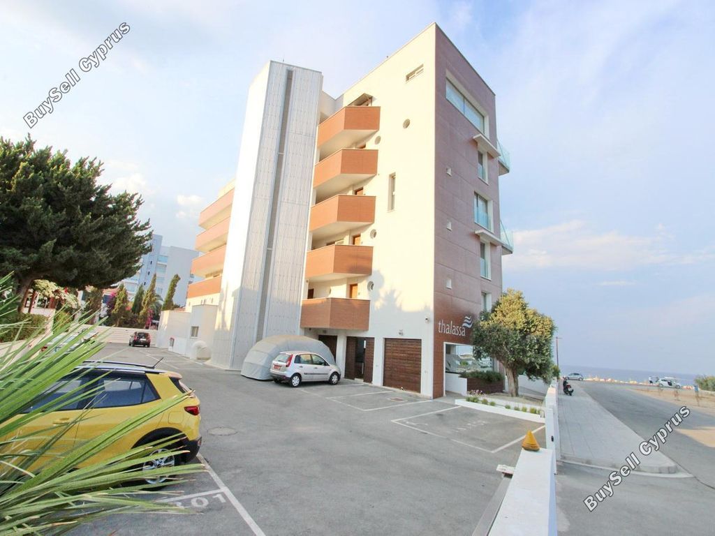 Property photo 3 of 25