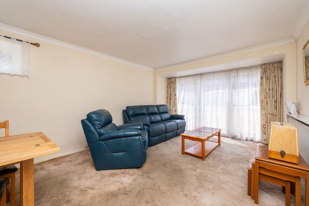 Property photo 3 of 10 Picture No. 04