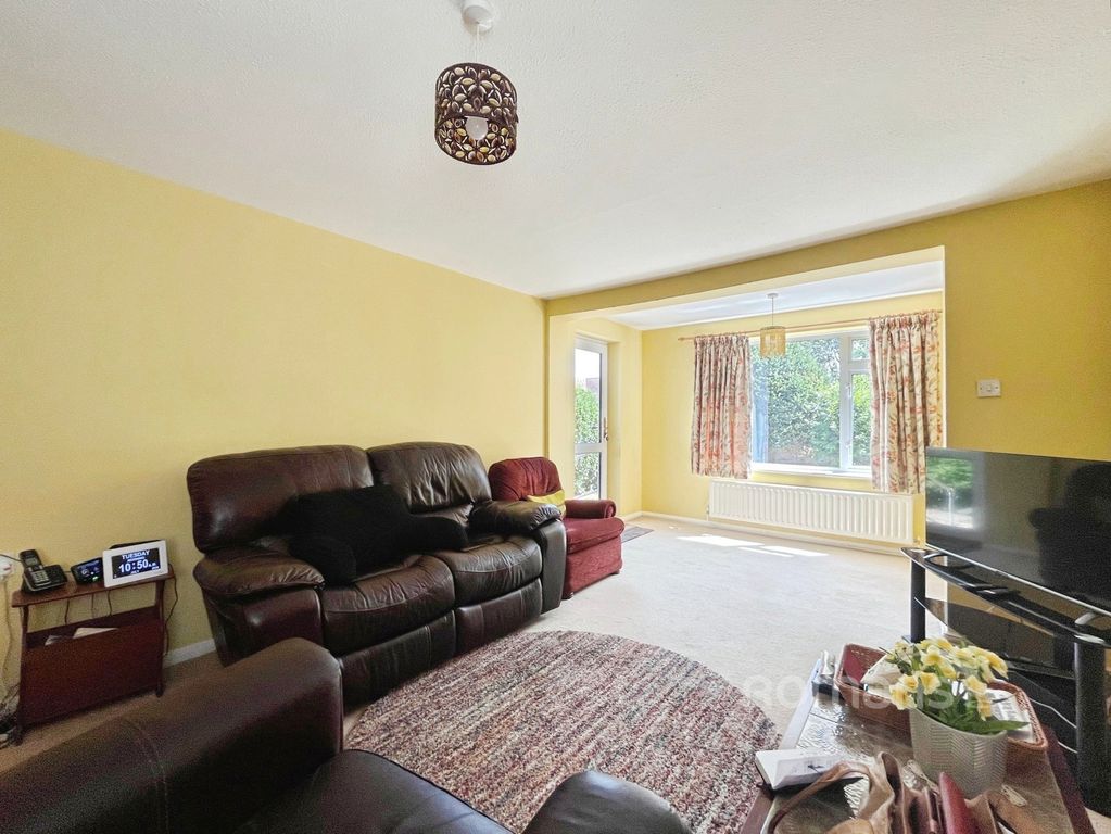 Property photo 2 of 10 Pbox-Img.Jpg