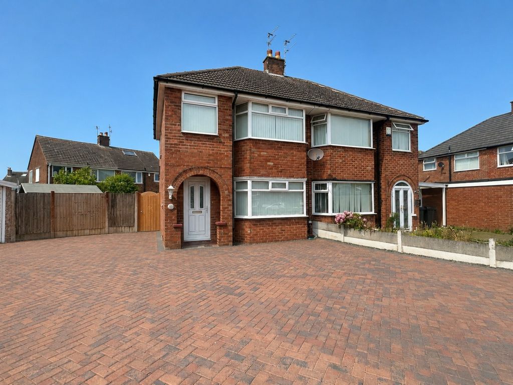 Property photo 1 of 8