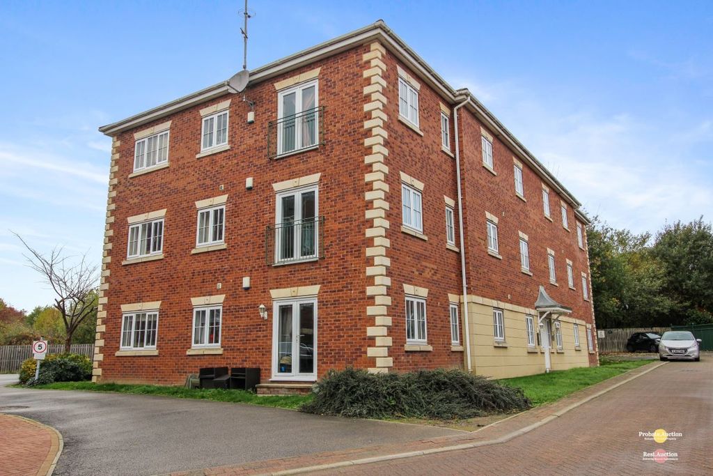 Property photo 2 of 16