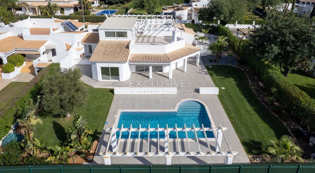 Property photo 3 of 35