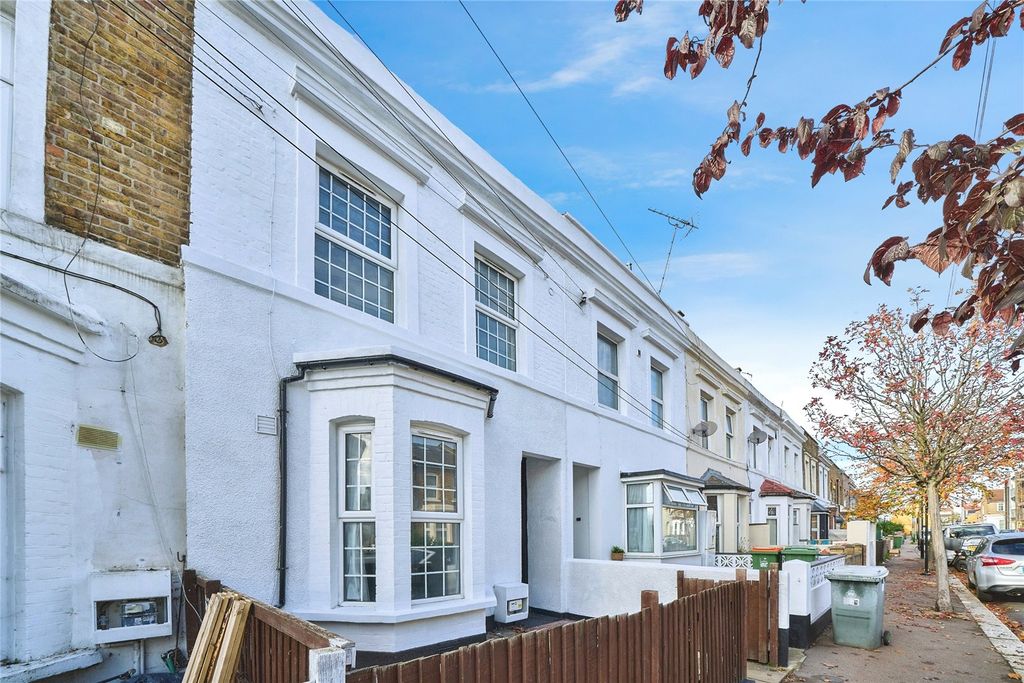 Property photo 3 of 26 Picture No. 20