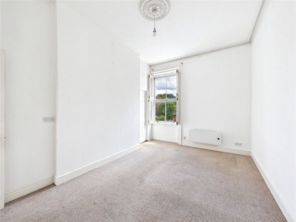 Property photo 3 of 6 Picture No. 01