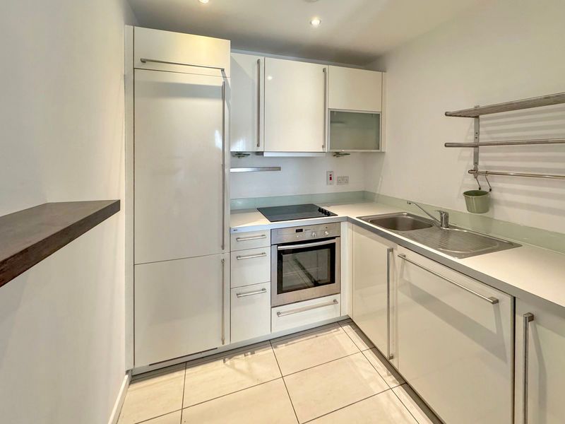 Property photo 3 of 9 Photo 8