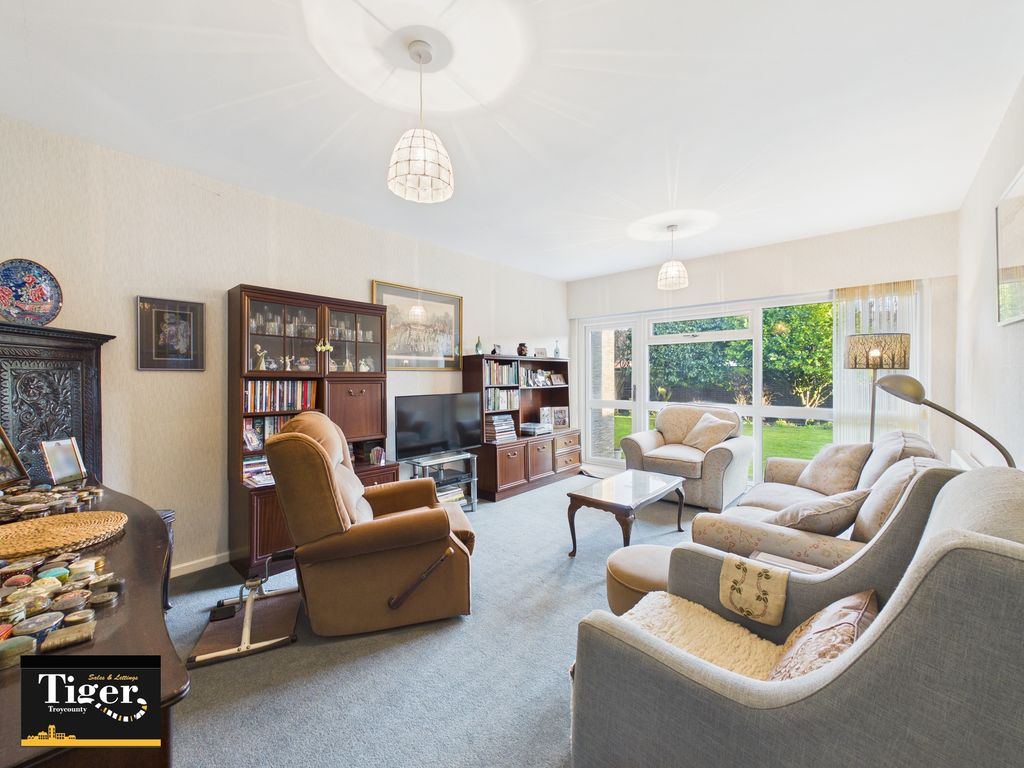 Property photo 2 of 20 Cam03440G0-Pr0553-Still010