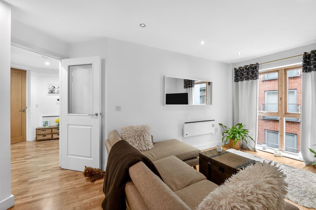 Property photo 3 of 19 Pnmb0747.Jpg