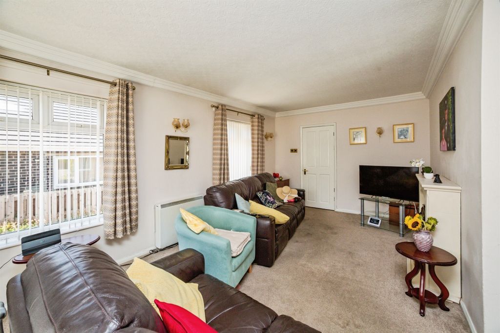 Property photo 3 of 18