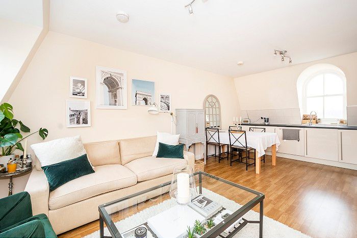 Property photo 1 of 12 1